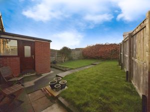 Photo 8- click for photo gallery